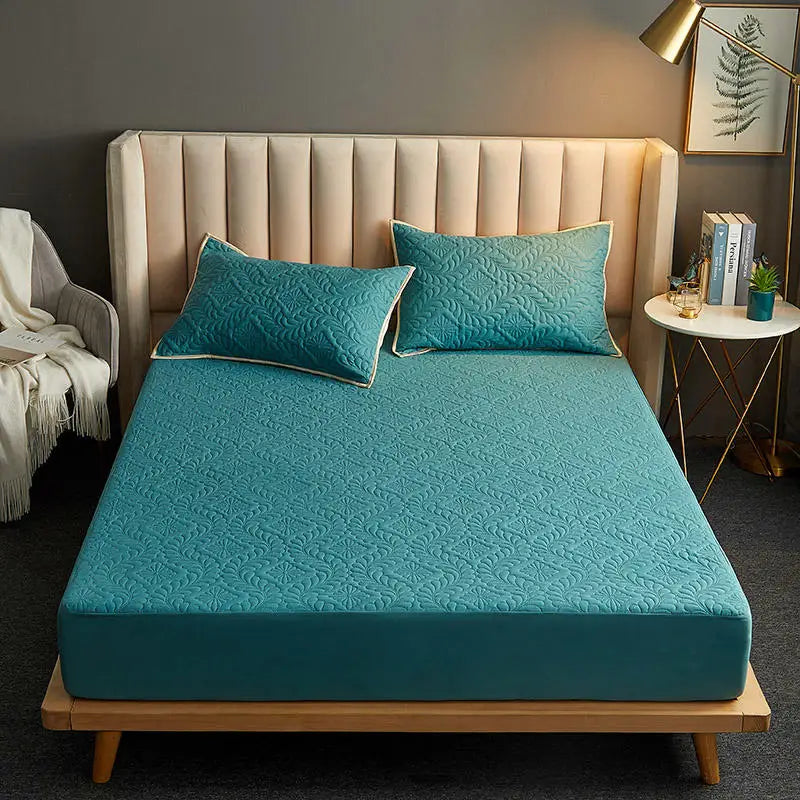 Bonenjoy Quilted Waterproof Fitted Sheet – Elastic Mattress Cover, Queen/King, Solid Color