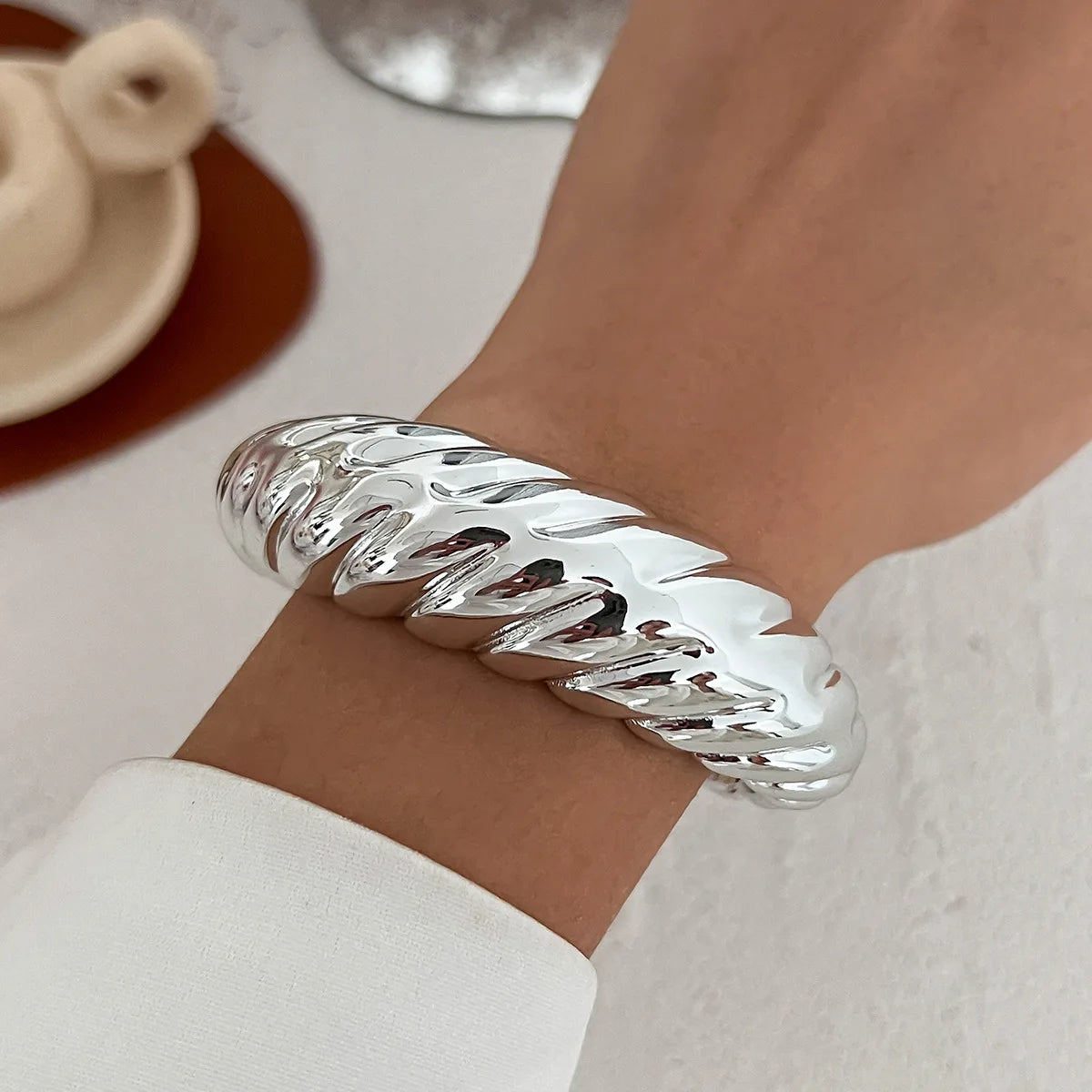 DIEZI Vintage Punk Geometric Cuff Bangles – Gold & Silver Plastic Bracelet for Women & Men