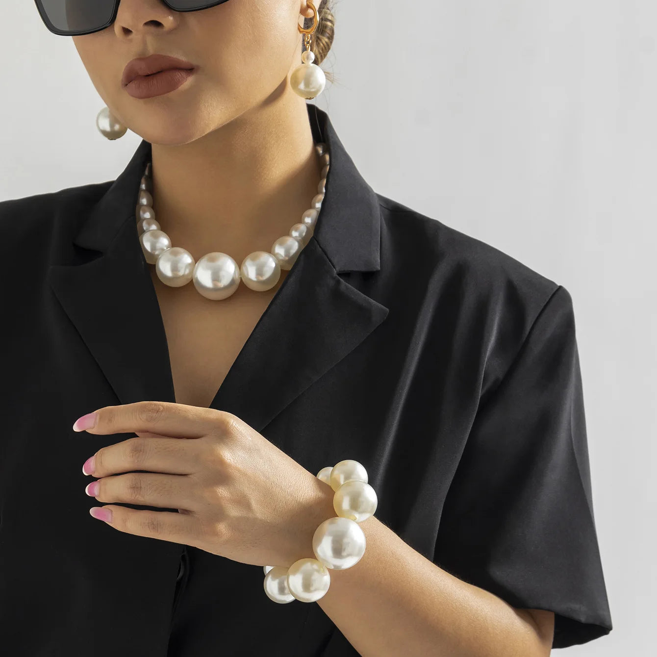 DIEZI Elegant Imitation Pearl Choker – Fashion Statement Necklace for Women