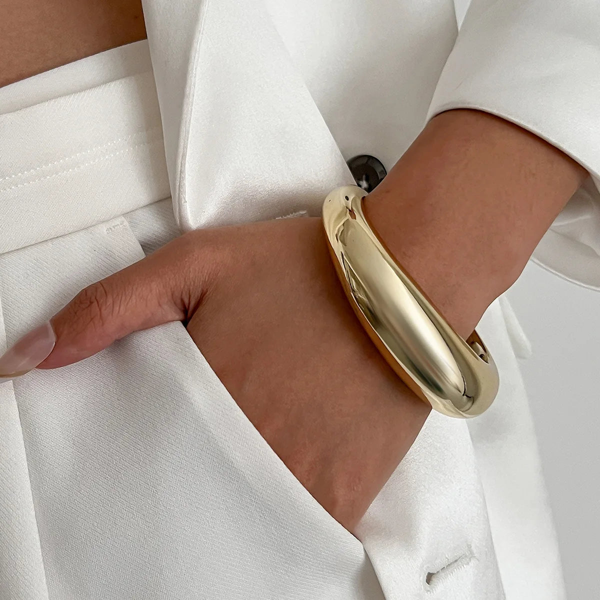 DIEZI Vintage Punk Geometric Cuff Bangles – Gold & Silver Plastic Bracelet for Women & Men