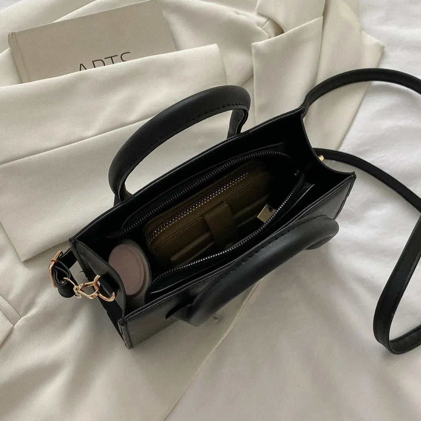 PU Leather Crossbody Tote Bag — Women’s Large-Capacity Travel Shoulder Handbag, Casual Luxury Design