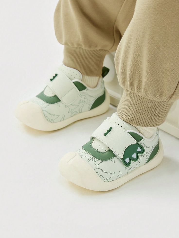 Toddler: Footwear (Boys)
