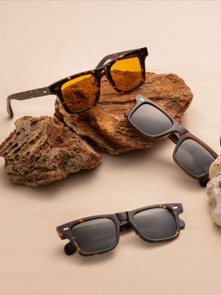 Eyewear & Sunglasses