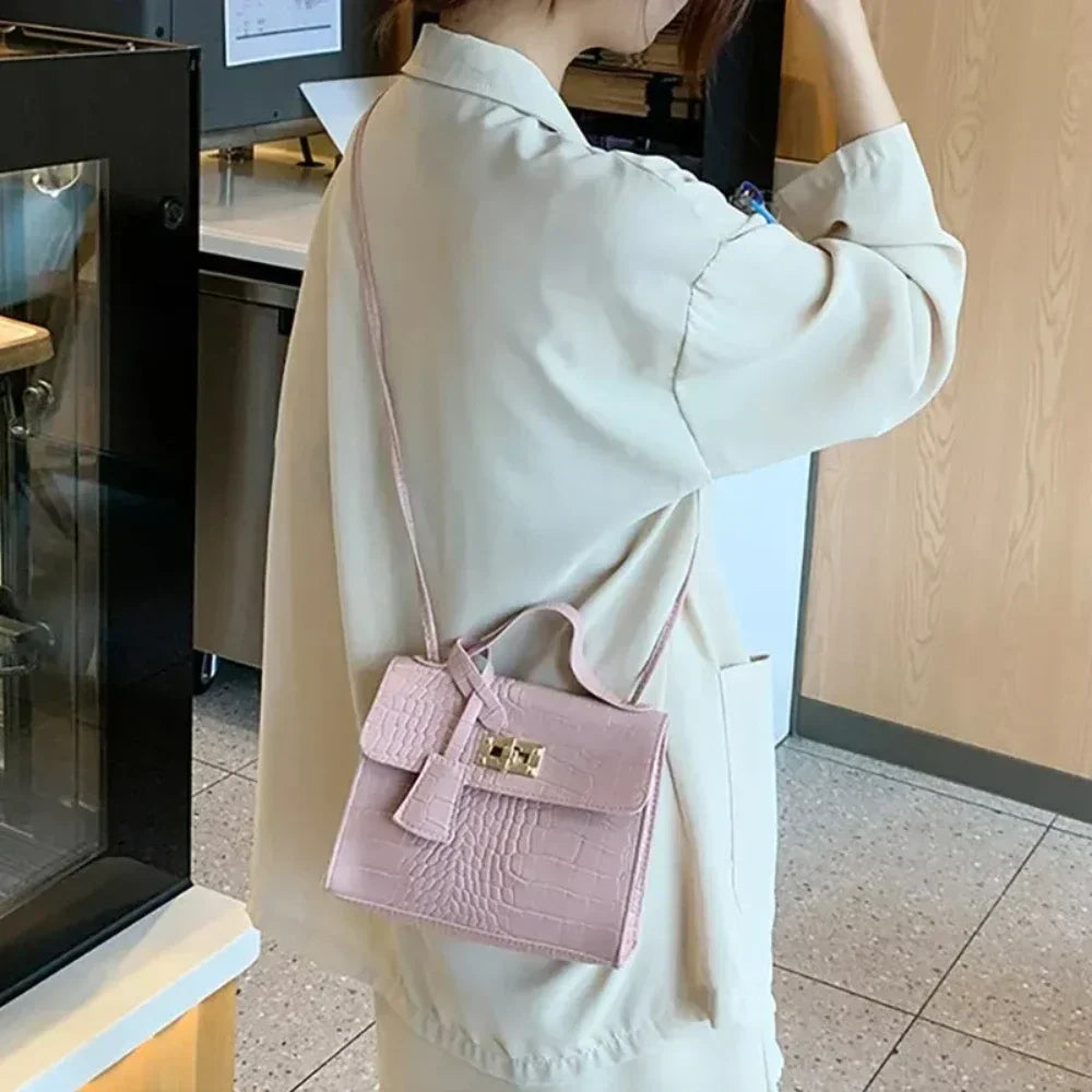 Women’s Handbags Set 2024 – Stylish & Functional