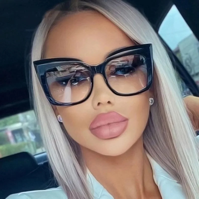 Small Frame Square Sunglasses – Unisex UV400 Outdoor Eyewear