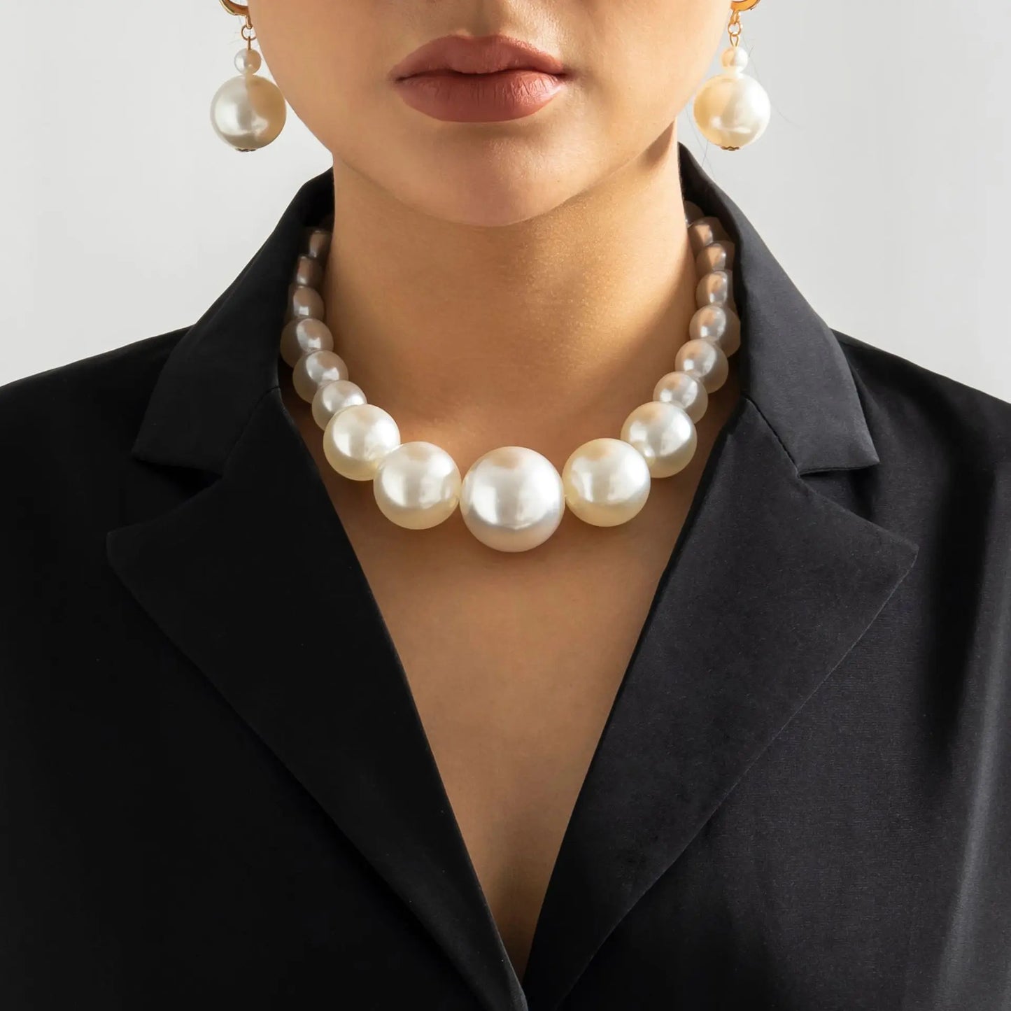 DIEZI Elegant Imitation Pearl Choker – Fashion Statement Necklace for Women