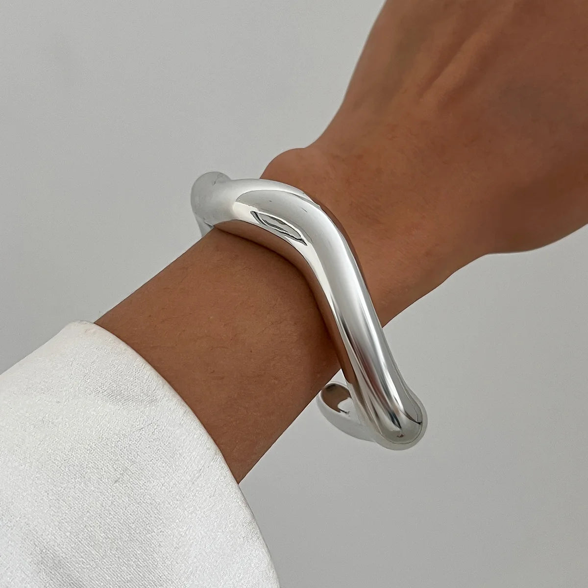 DIEZI Vintage Punk Geometric Cuff Bangles – Gold & Silver Plastic Bracelet for Women & Men