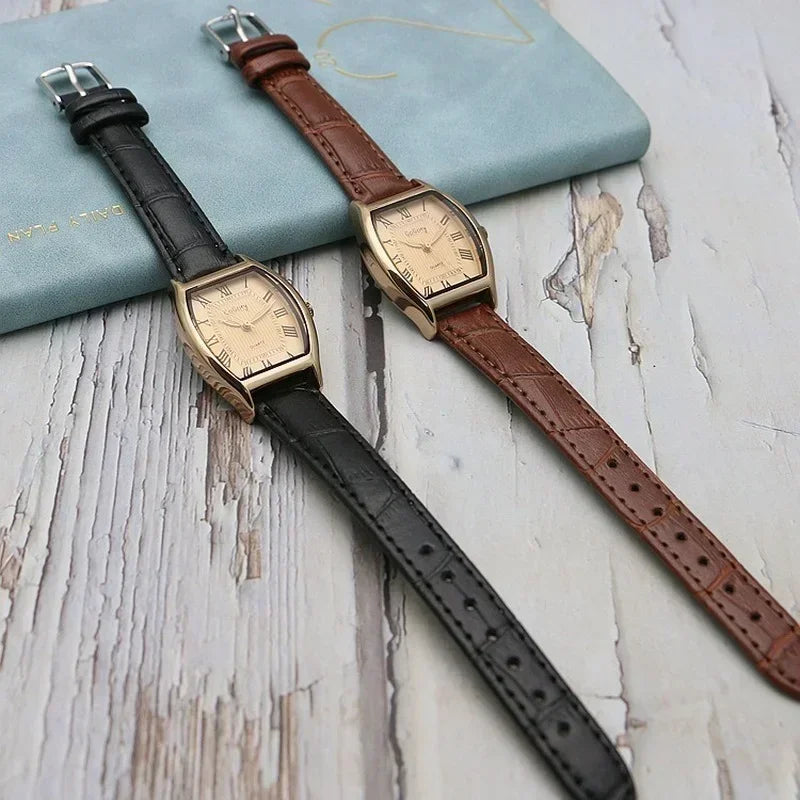 Women’s Small Retro Leather Quartz Bracelet Watch
