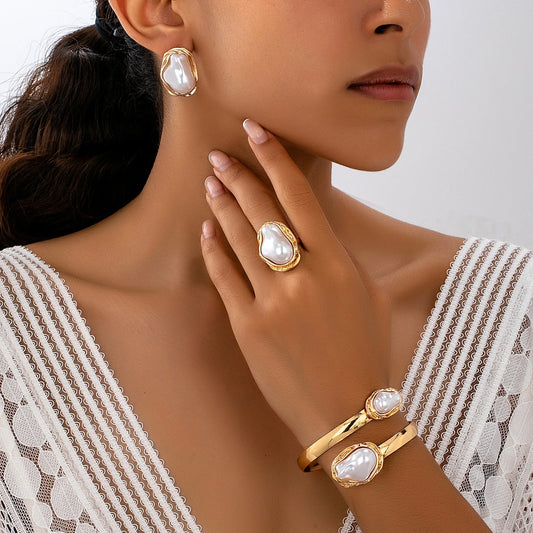 Women’s Baroque Style Jewelry Set – Bracelet, Ring & Earrings