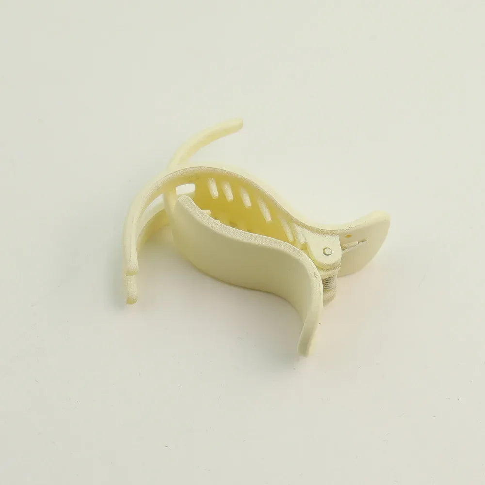 Frosted Acrylic Hair Claw – Small Black Ponytail Clip for Women & Girls, Shark Style Barrette Headwear