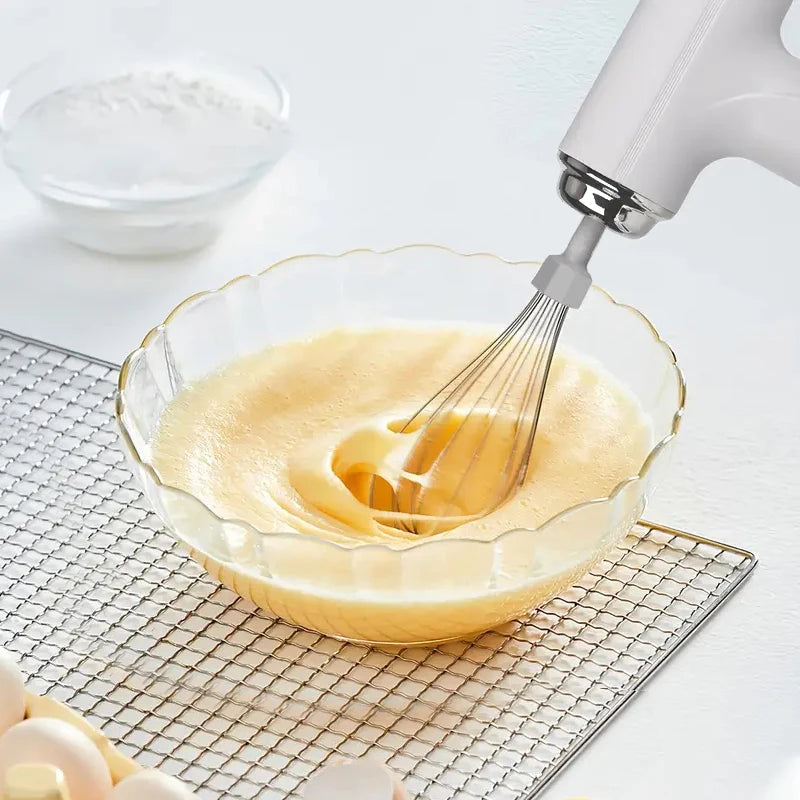 Portable USB Electric Egg Beater – Compact Mixer for Cakes & Pastries