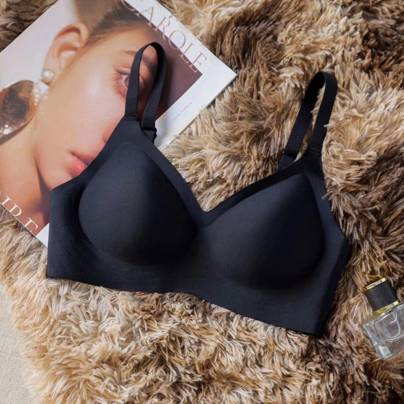Seamless Wireless Push-Up Bra – Soft & Slim Fit
