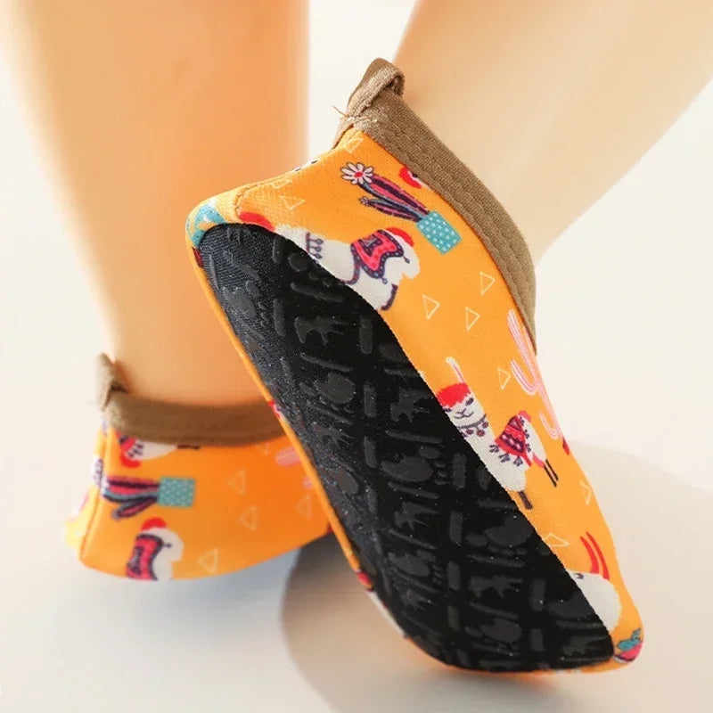 Kids Cartoon Anti-Slip Water Shoes – Summer Pool & Beach Swim Socks.