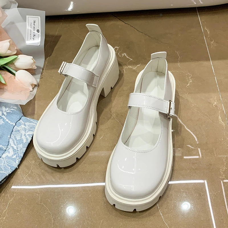 Spring 2025 Women’s Retro Thick-Soled Leather Shoes – Round Toe Buckle Single Shoes