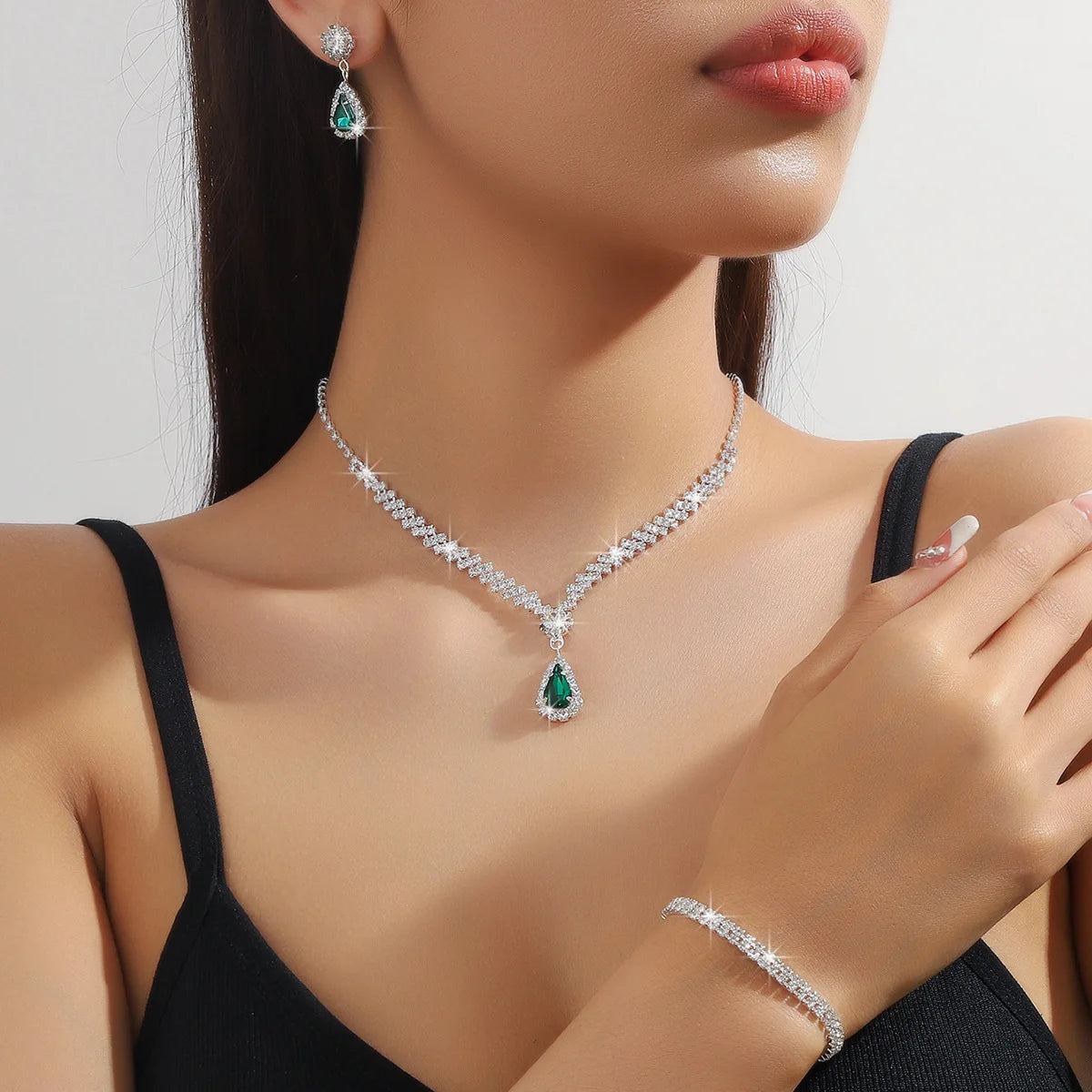 Women’s Luxury Bridal Jewelry Set – Necklace, Bracelet & Earrings