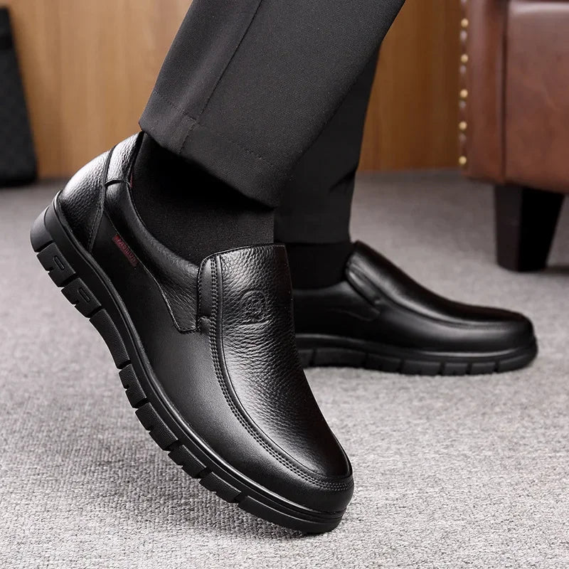 Genuine Leather Men’s Loafers – Breathable Handmade Walking Shoes