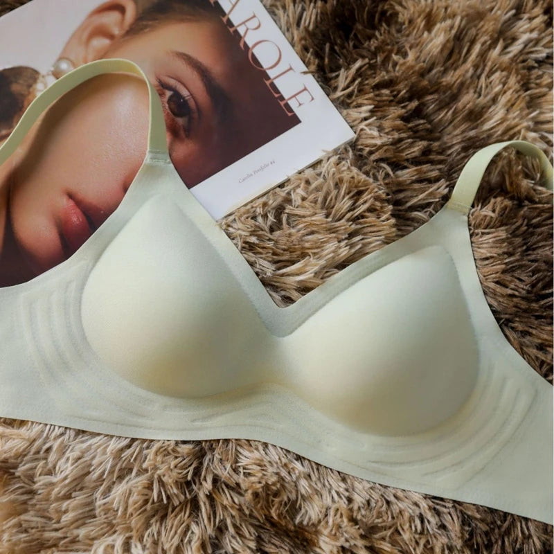 Seamless Wireless Push-Up Bra – Soft & Slim Fit