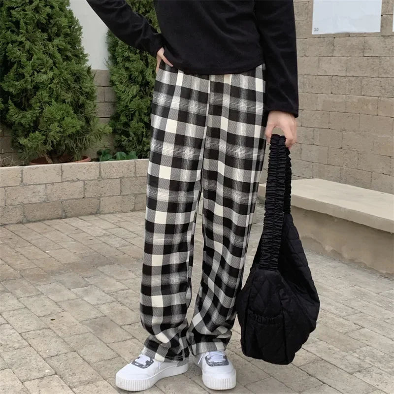 Women’s Winter Plaid Wide-Leg Pants – High-Waist & Fleece-Lined