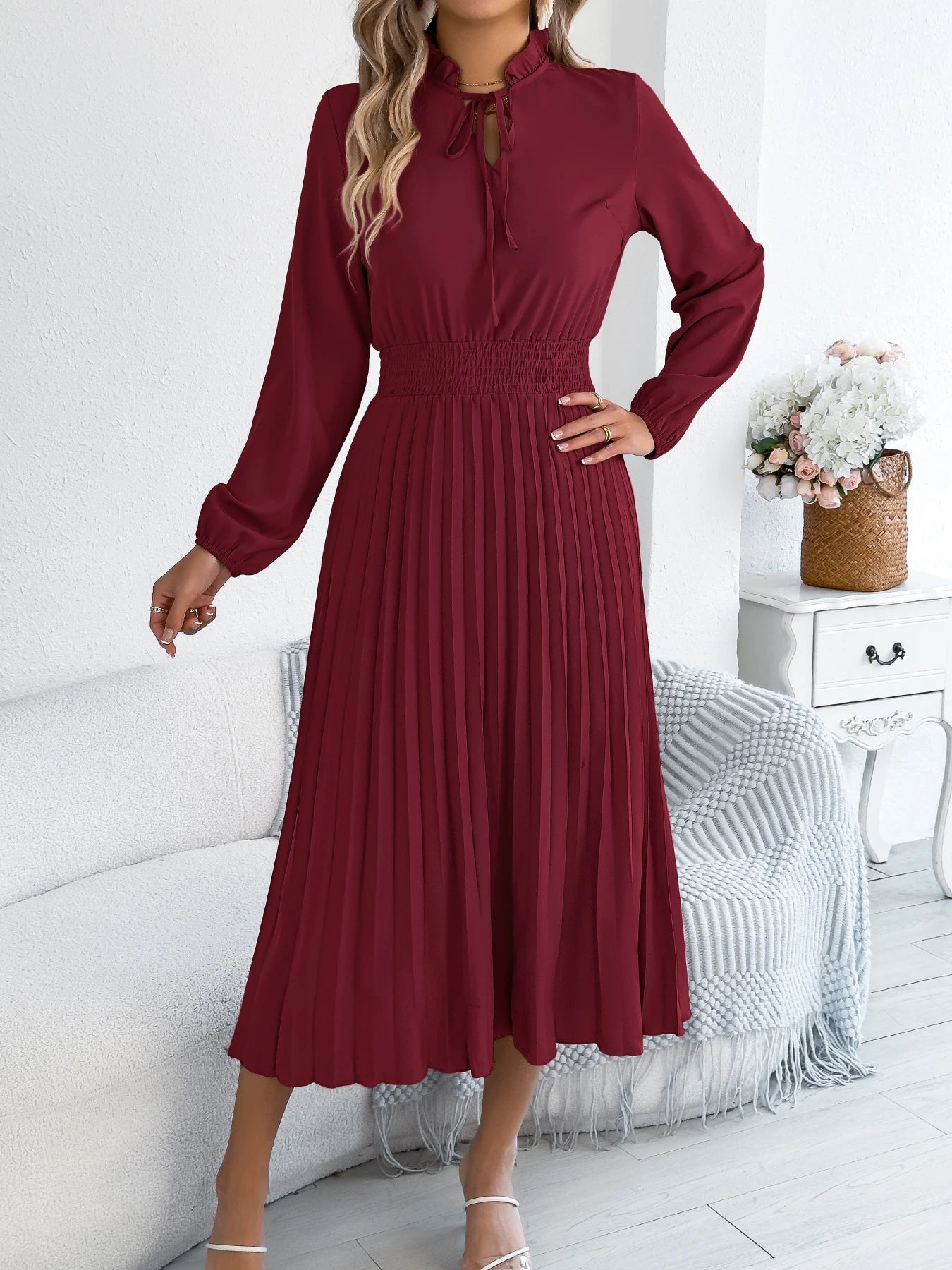 Women’s Elegant V-Neck Lace-Up Maxi Dress – Autumn/Winter
