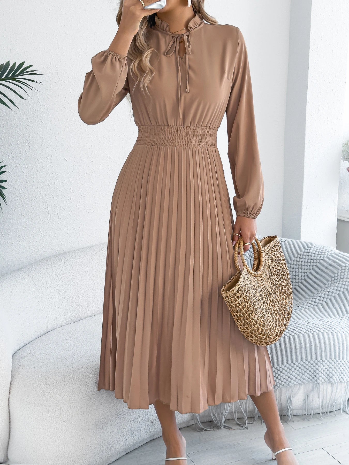 Women’s Elegant V-Neck Lace-Up Maxi Dress – Autumn/Winter