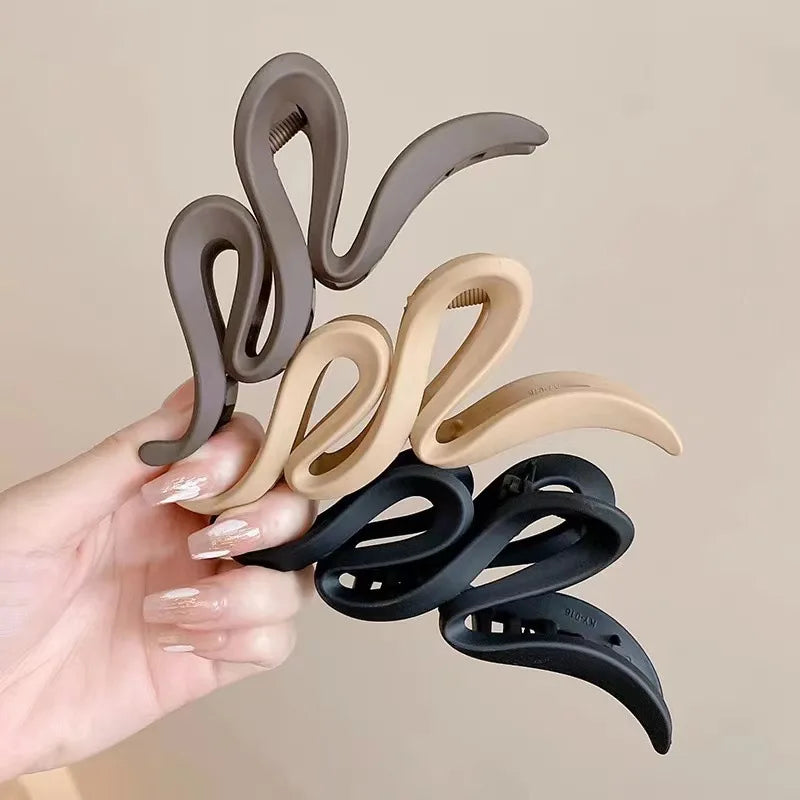 Solid Color Frosted Acrylic Hair Claw – Simple Shark Clip for Women, Versatile French Style Hair Accessory